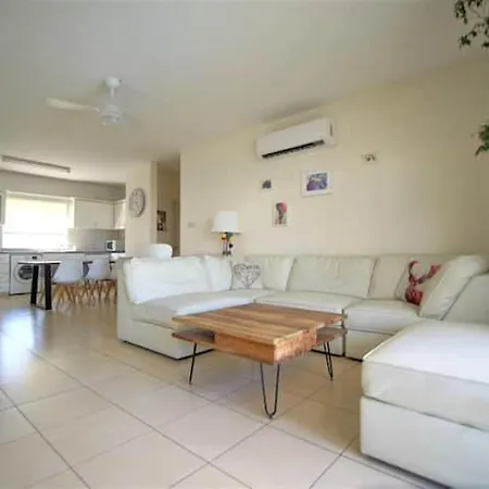 Sunshine Spacious *